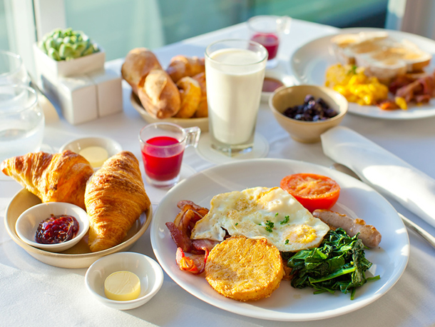 どんな服装で行けばいい ホテルの朝食の種類とマナー J Trip Smart Magazine 旅行のマニュアル