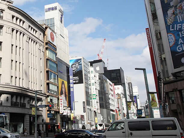 最旬トレンドと伝統を堪能ショッピングなら銀座中央通り J Trip Smart Magazine 東京